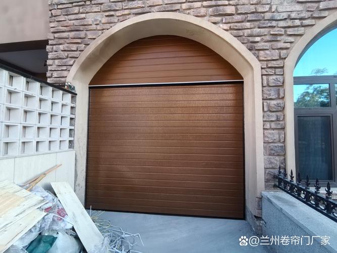 一站式服务厂家,厂址:兰州市和平镇 联系电话:#电动门# #防火卷帘门